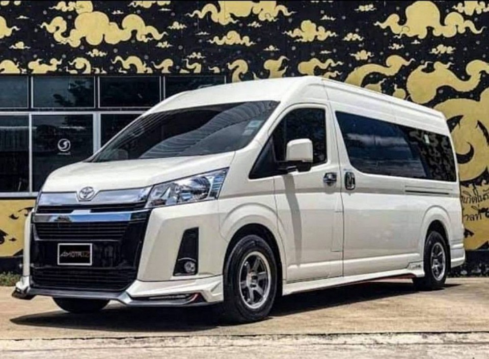 Smart taxi van บริการด้วยรถตู้ VIP 7-9ที่นั่ง