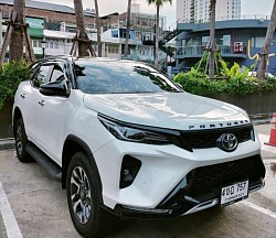 Smattaxi van บริการรถ7ที่นั่ง suv