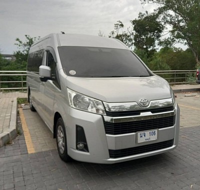 Smarttaxi van บริการด้วยรถตู้รุ่นใหม่