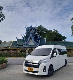 Smarttaxi-van ศูนย์รวมรถตู้vip.บริการทั่วไทย